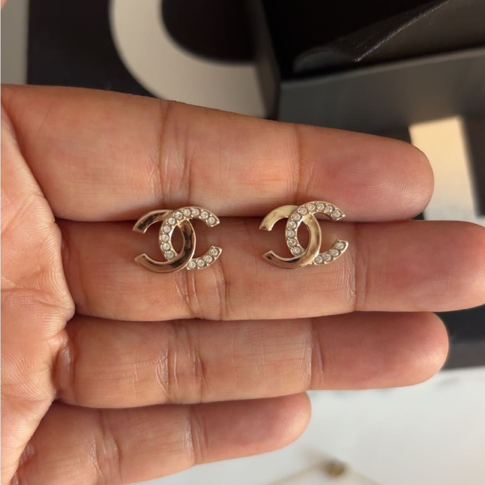 Chanel Gold and diamond Women's Earrings - Picture 4 of 6